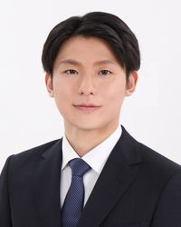 徳満崚芽