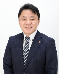 成迫達成